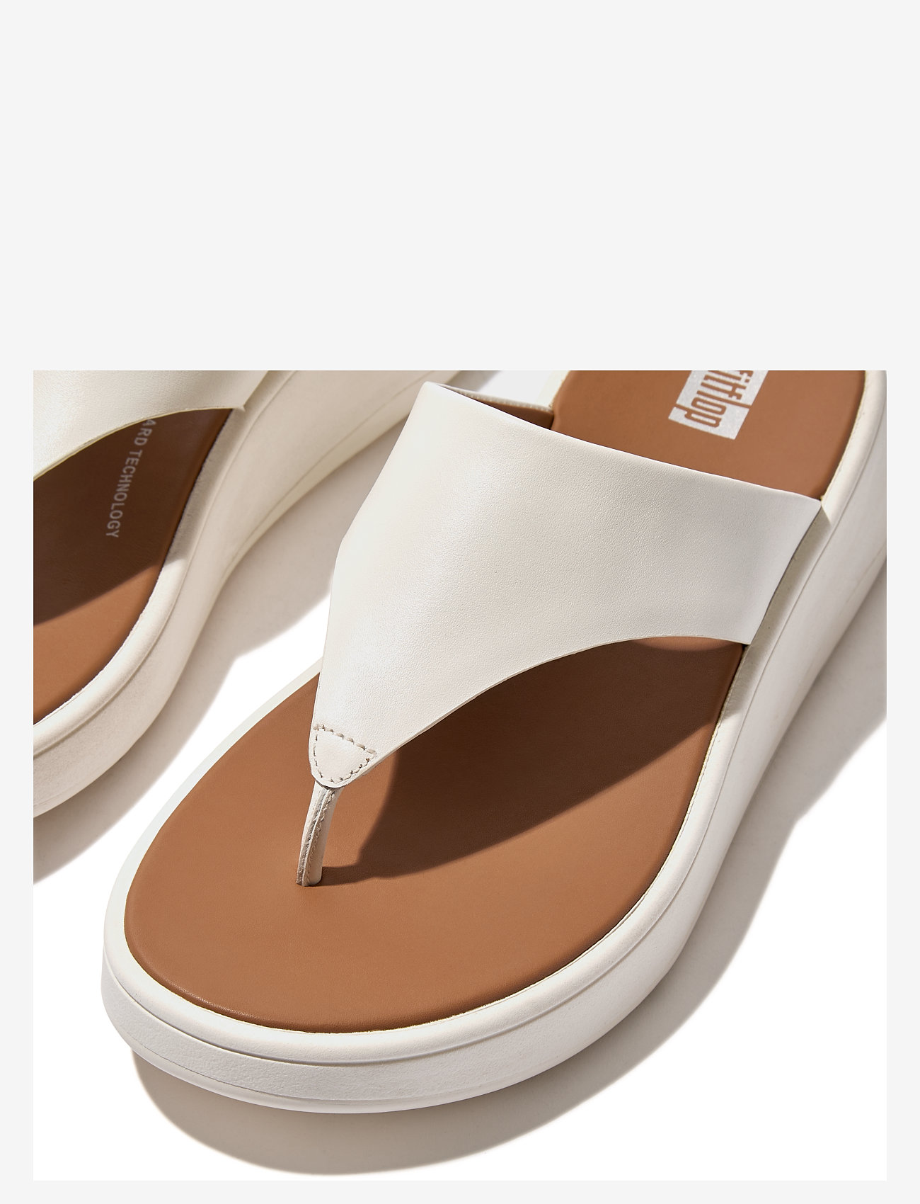FitFlop - F-MODE LEATHER FLATFORM TOE-POST SANDALS - plätud - cream - 2