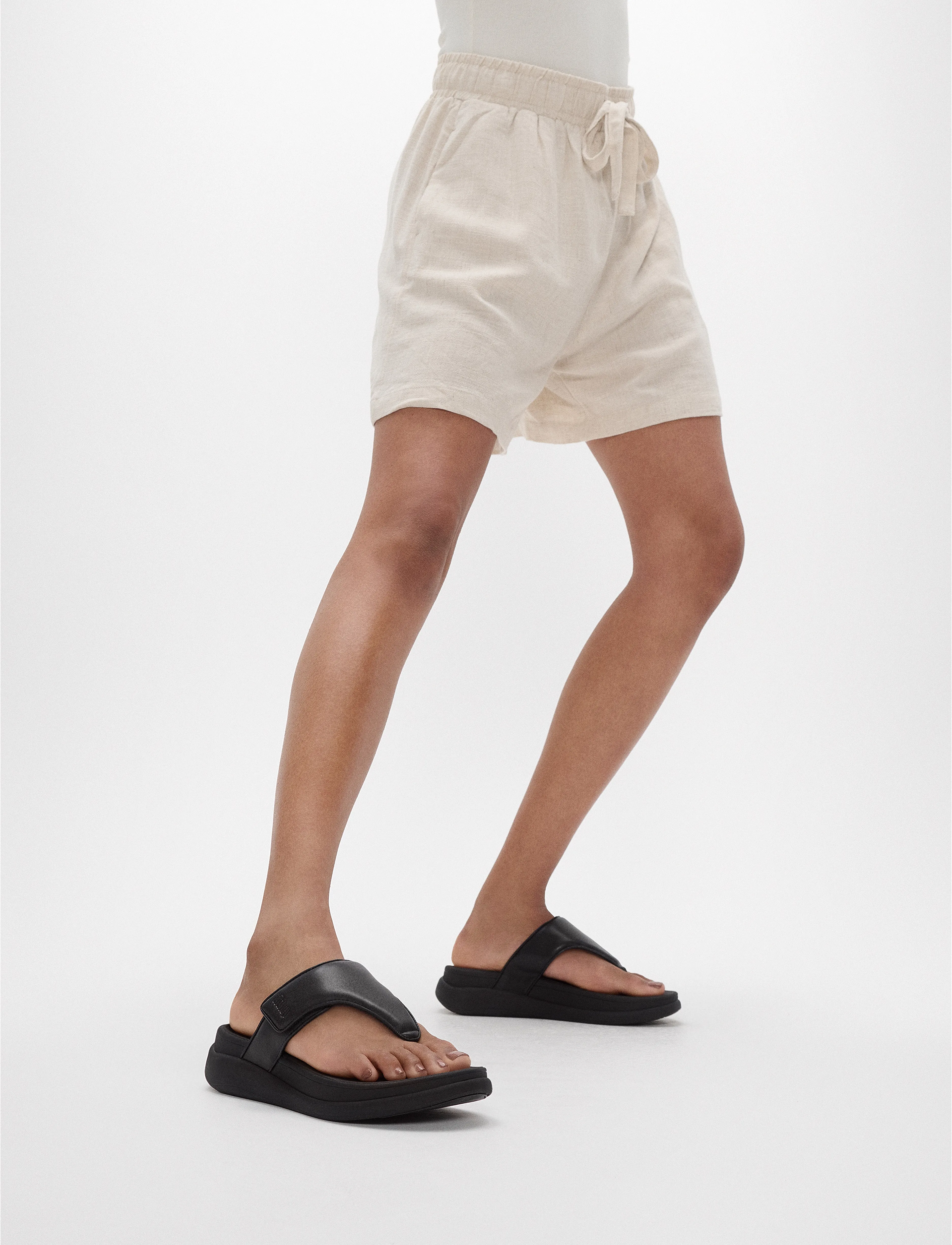 FitFlop F-Mode Go Adjustable Flatform Toe-Post Sandals, 37, Black, Hæle > Sandaler Med Hæl, Dame