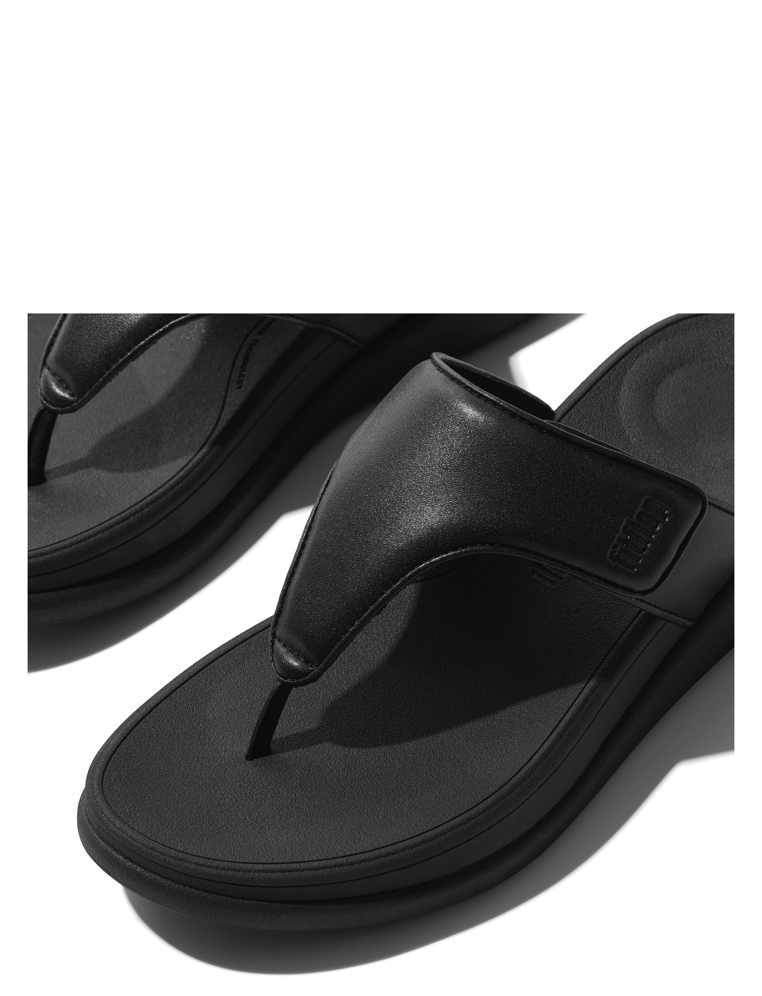 FitFlop - F-MODE GO ADJUSTABLE FLATFORM TOE-POST SANDALS - flade mules - all black - 2