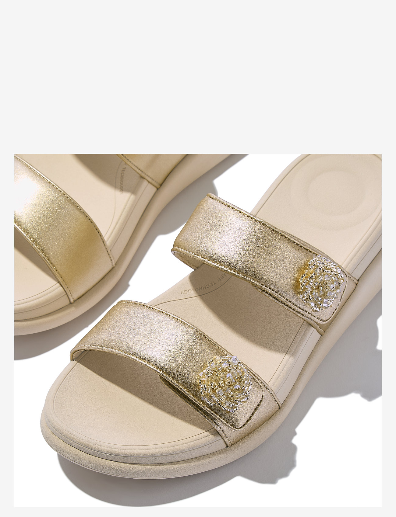 FitFlop - F-MODE GO BEADIE-BUTTON ADJ. FLATFORM 2-BAR SLIDES - platvorm sandaalid - platino - 2