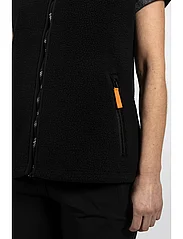 Five Seasons - SUNNDAL VEST W - quilted vests - black - 5
