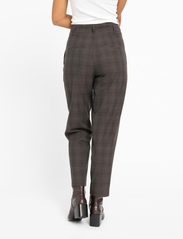 FIVEUNITS - Hailey - tailored trousers - brown check - 4