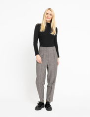 FIVEUNITS - Hailey - straight leg trousers - navy mini houndstooth - 2