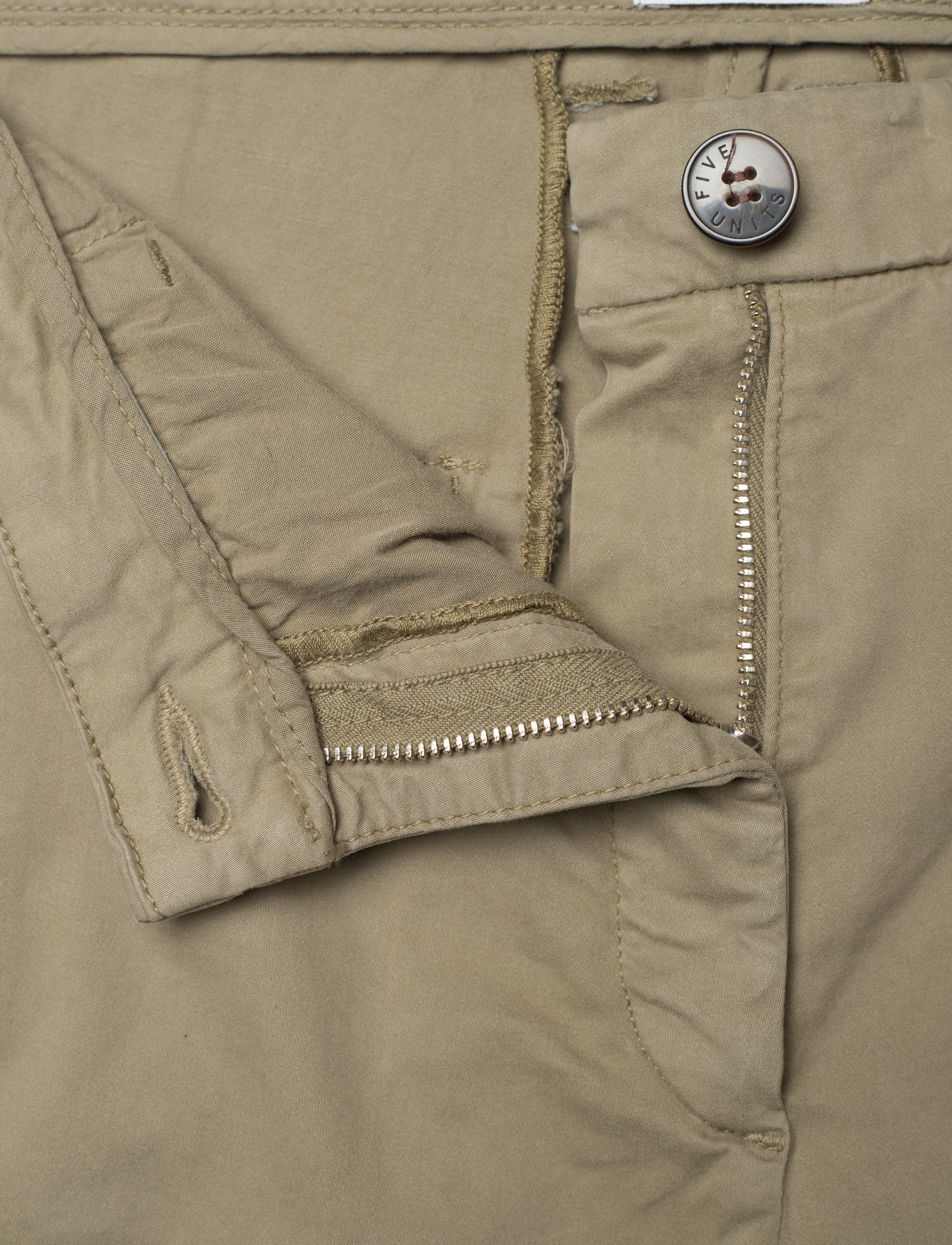 FIVEUNITS - EmmaFV Shorts - chino shorts - green tea - 3