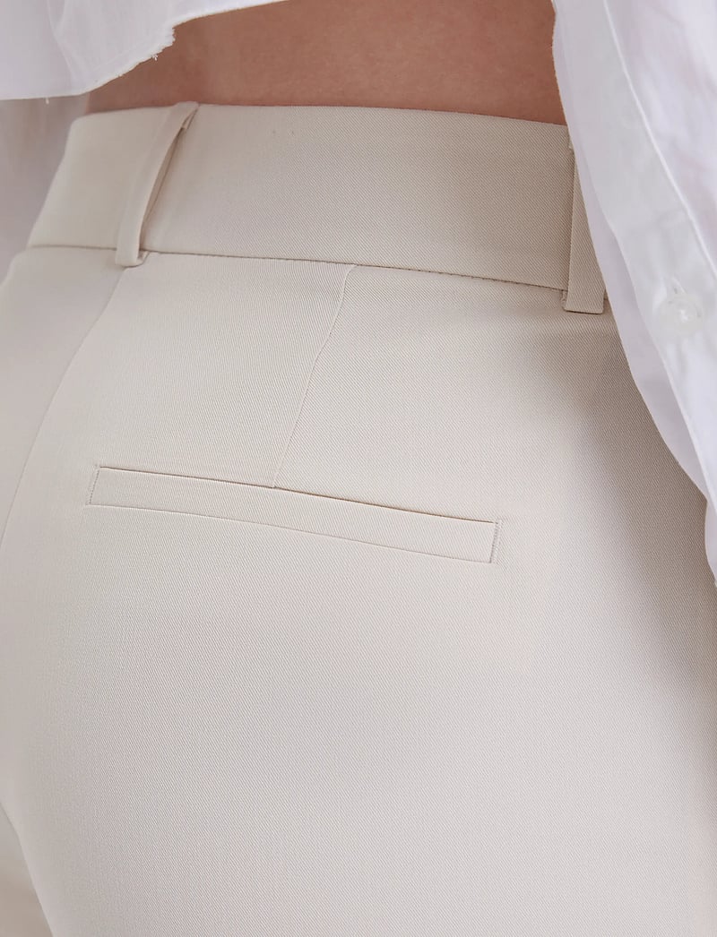 FIVEUNITS - KaisaFV - formell - white chocolate - 3