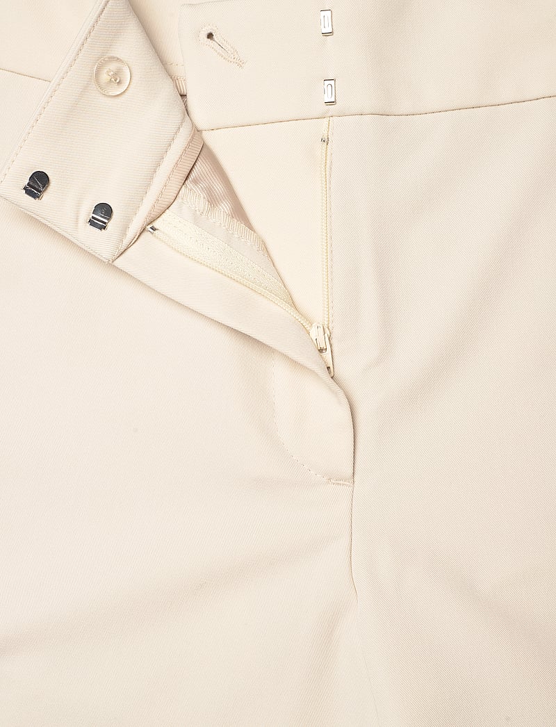 FIVEUNITS - KaisaFV - formell - white chocolate - 4