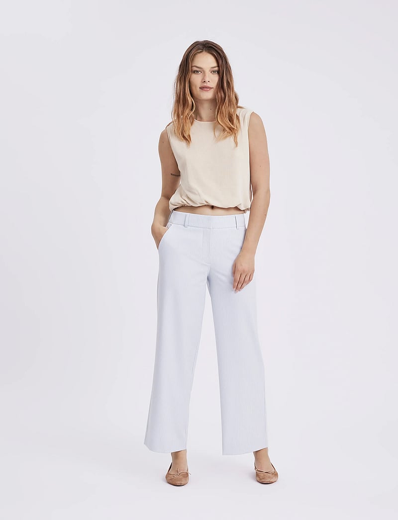 FIVEUNITS - DenaFV - formell - light blue stripe - 0