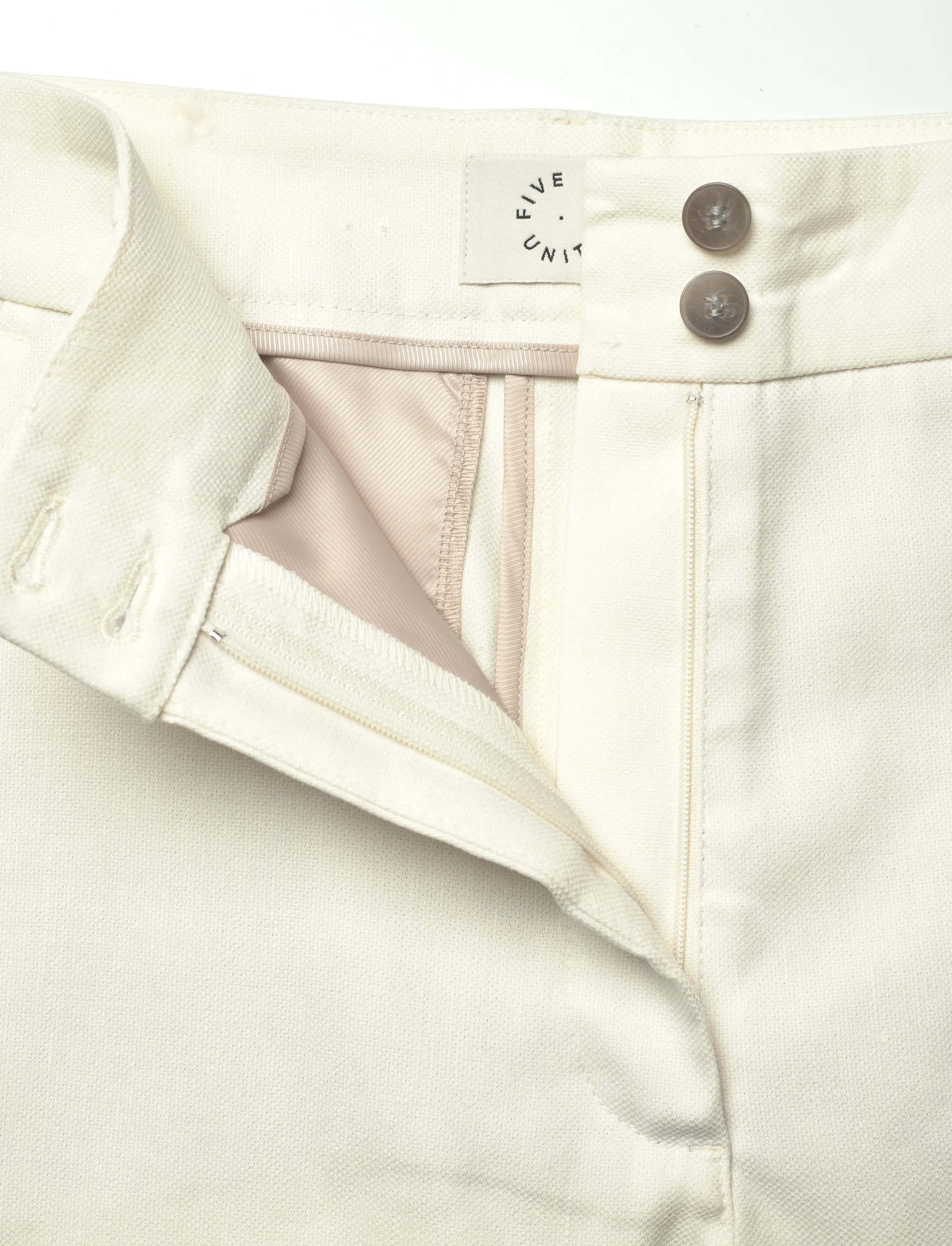 FIVEUNITS - LauraFV Midi Shorts - lühikesed vabaajapüksid - cream white linen - 3