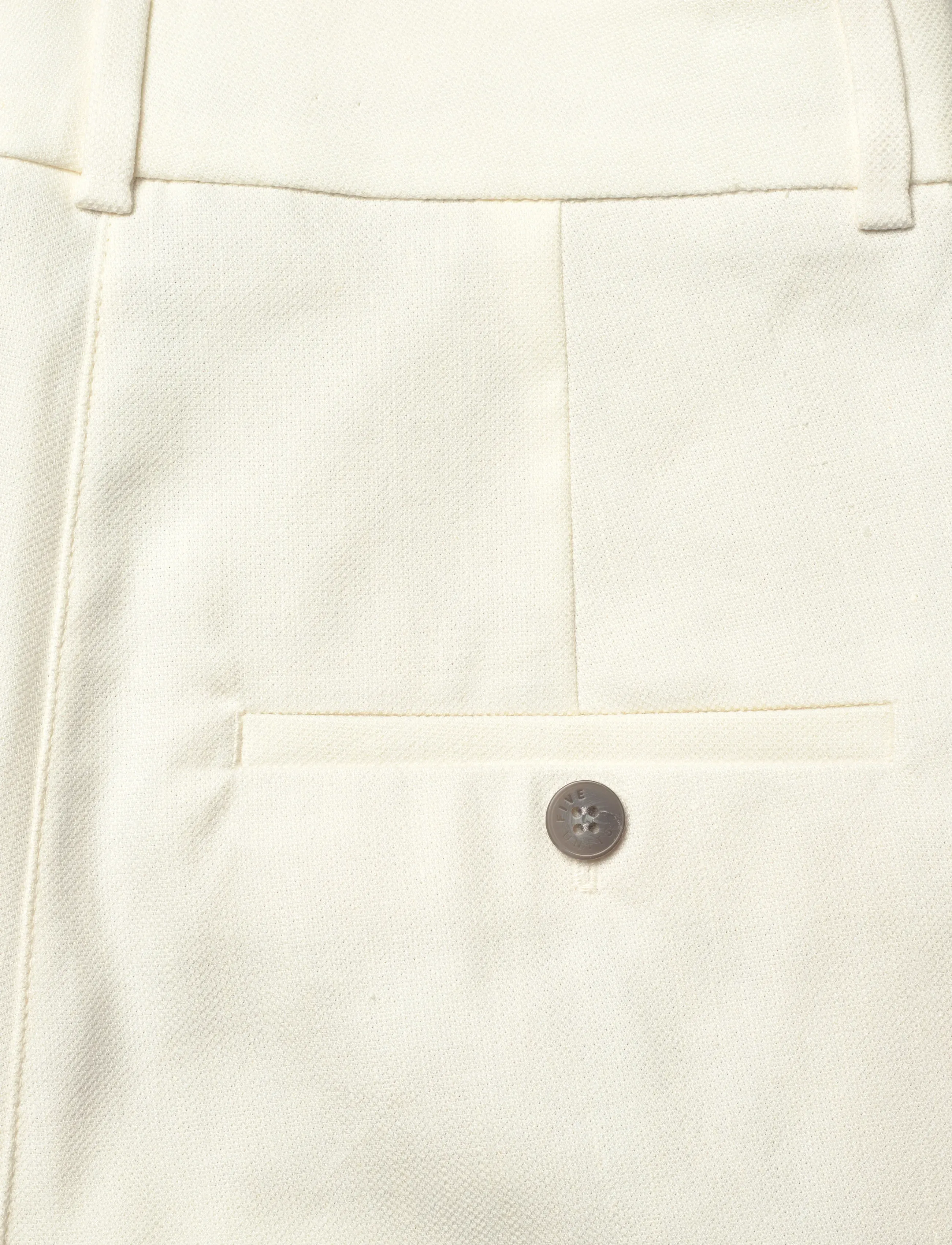 FIVEUNITS - LauraFV Midi Shorts - lühikesed vabaajapüksid - cream white linen - 4