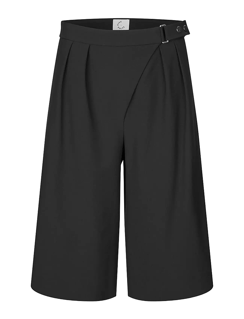 FIVEUNITS - UmaFV Shorts - casual shorts - black - 1