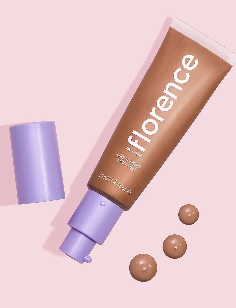 Florence By Mills - Like A Light Skin Tint D170 - förðunarvörur - deep with warm and golden undertones - 0
