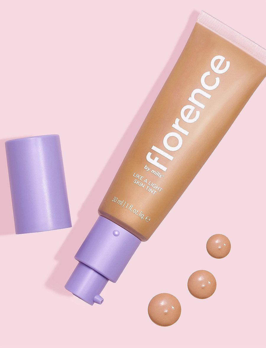 Florence By Mills - Like A Light Skin Tint MT110 - förðunarvörur - medium to tan with neutral undertones - 0