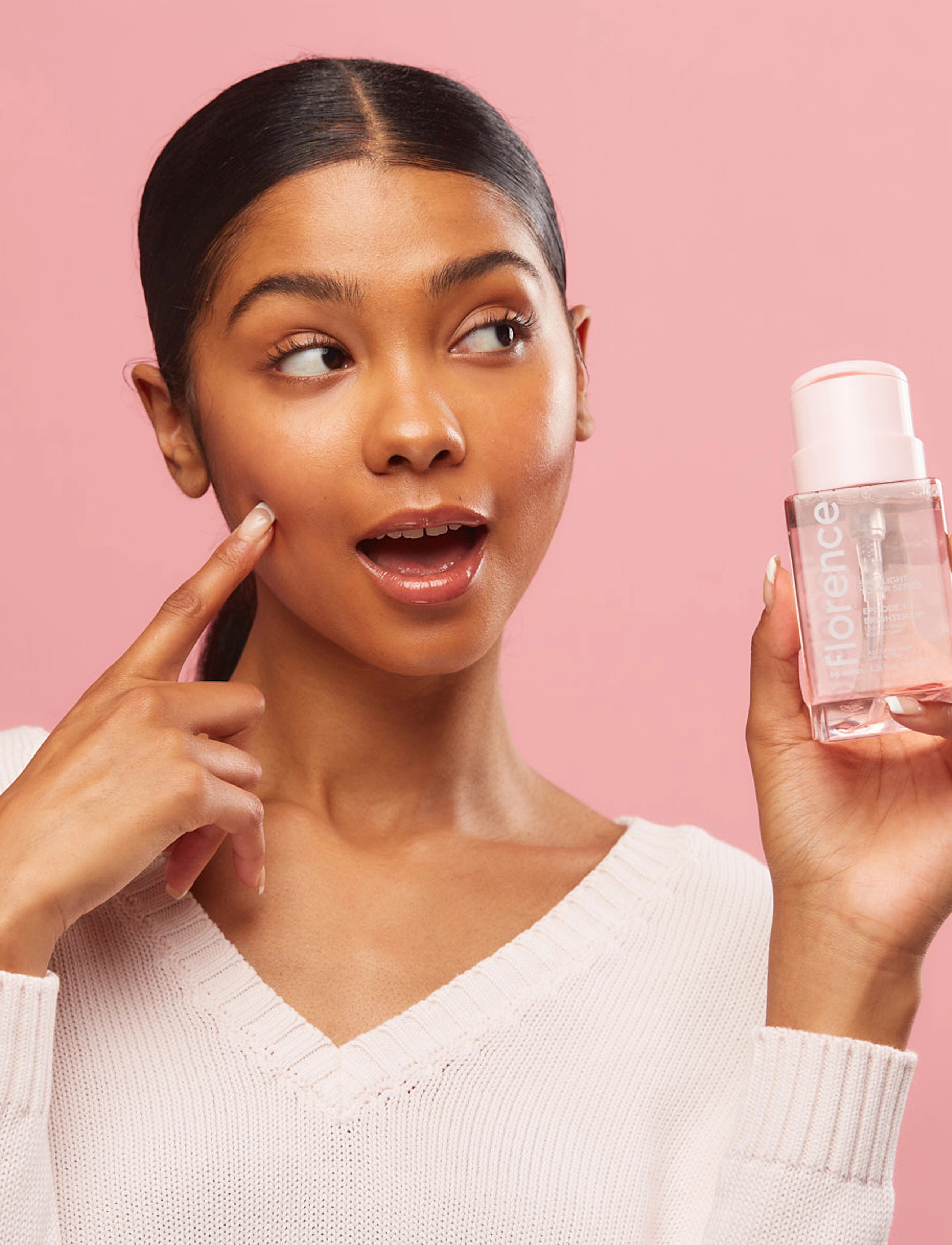 Florence By Mills - Spotlight Toner Series - hreinsandi tóner - episode 1: brighten up - 2