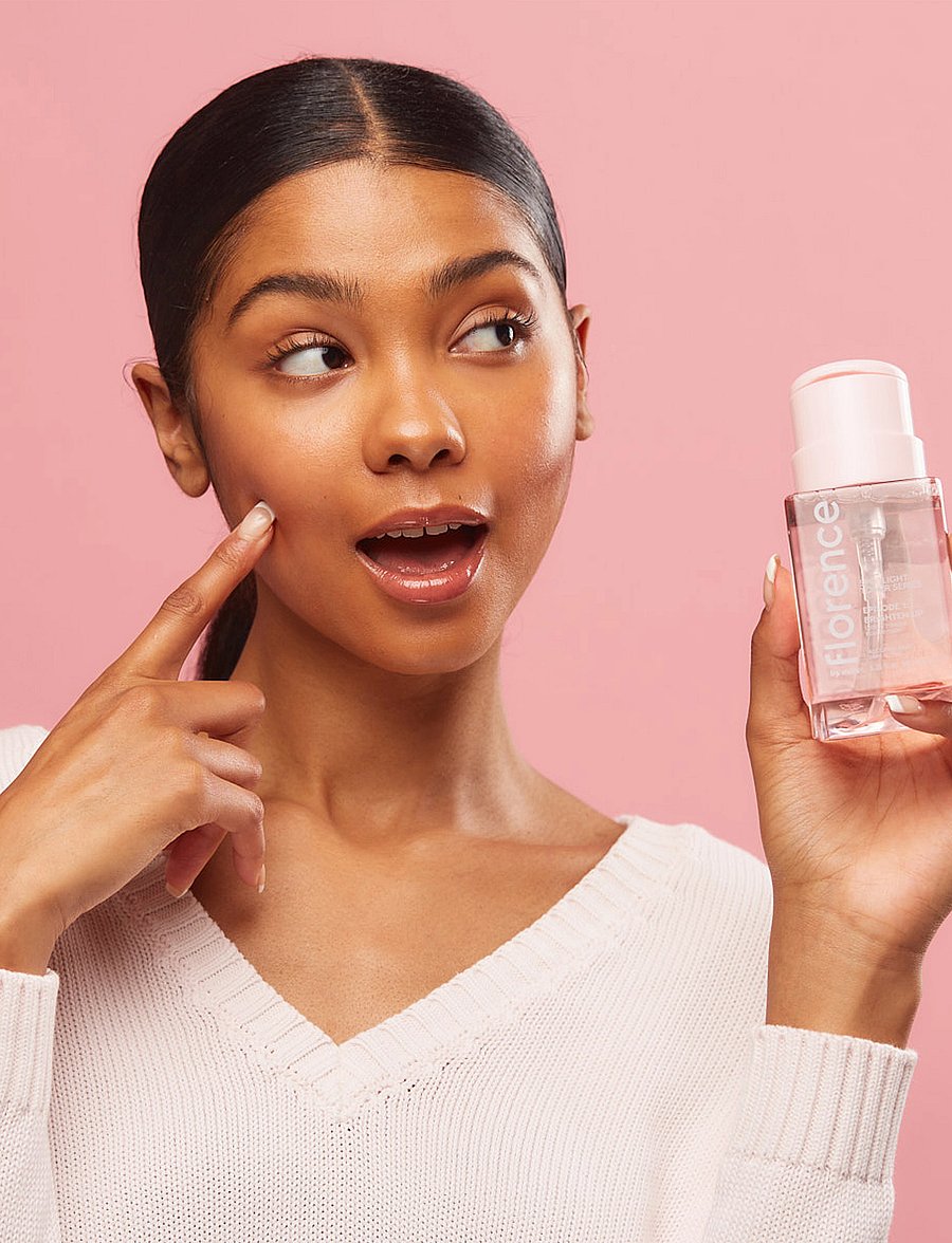 Florence By Mills - Spotlight Toner Series - hreinsandi tóner - episode 1: brighten up - 2