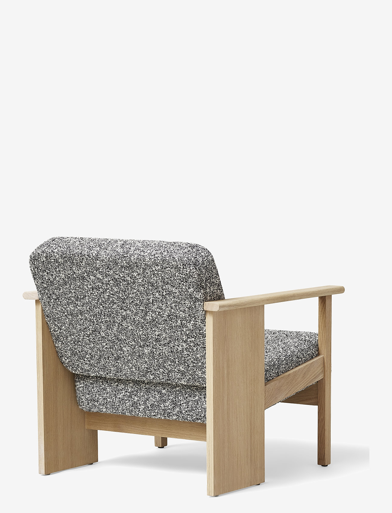 Form & Refine - Block Loungestol - white oak, black and white - 3
