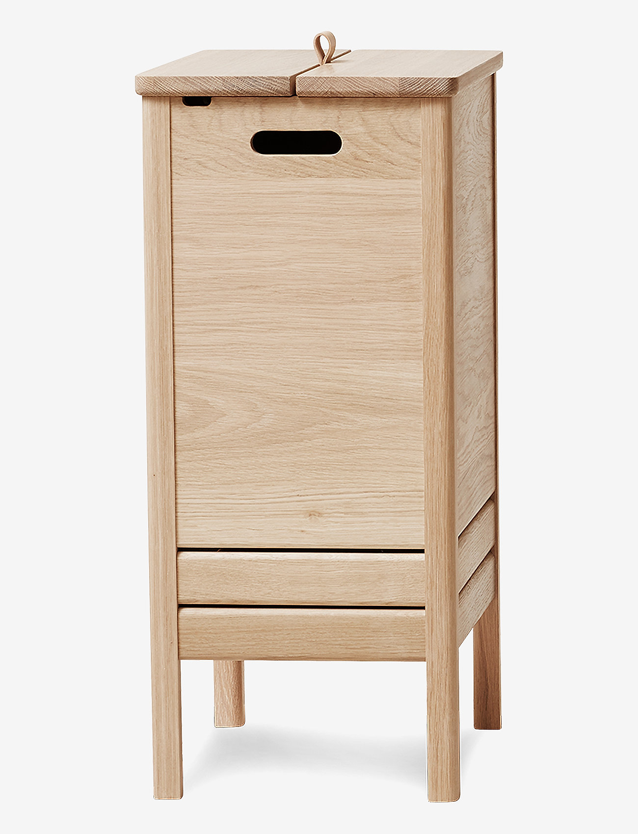 Form & Refine - A Line Laundry Box - köp efter pris - white oil oak - 2