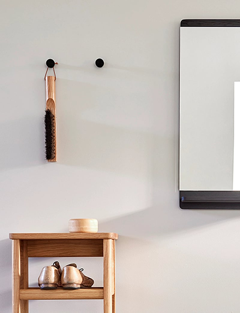 Form & Refine - Angle Hook, Black, Large - haken & knöpfe - black - 0