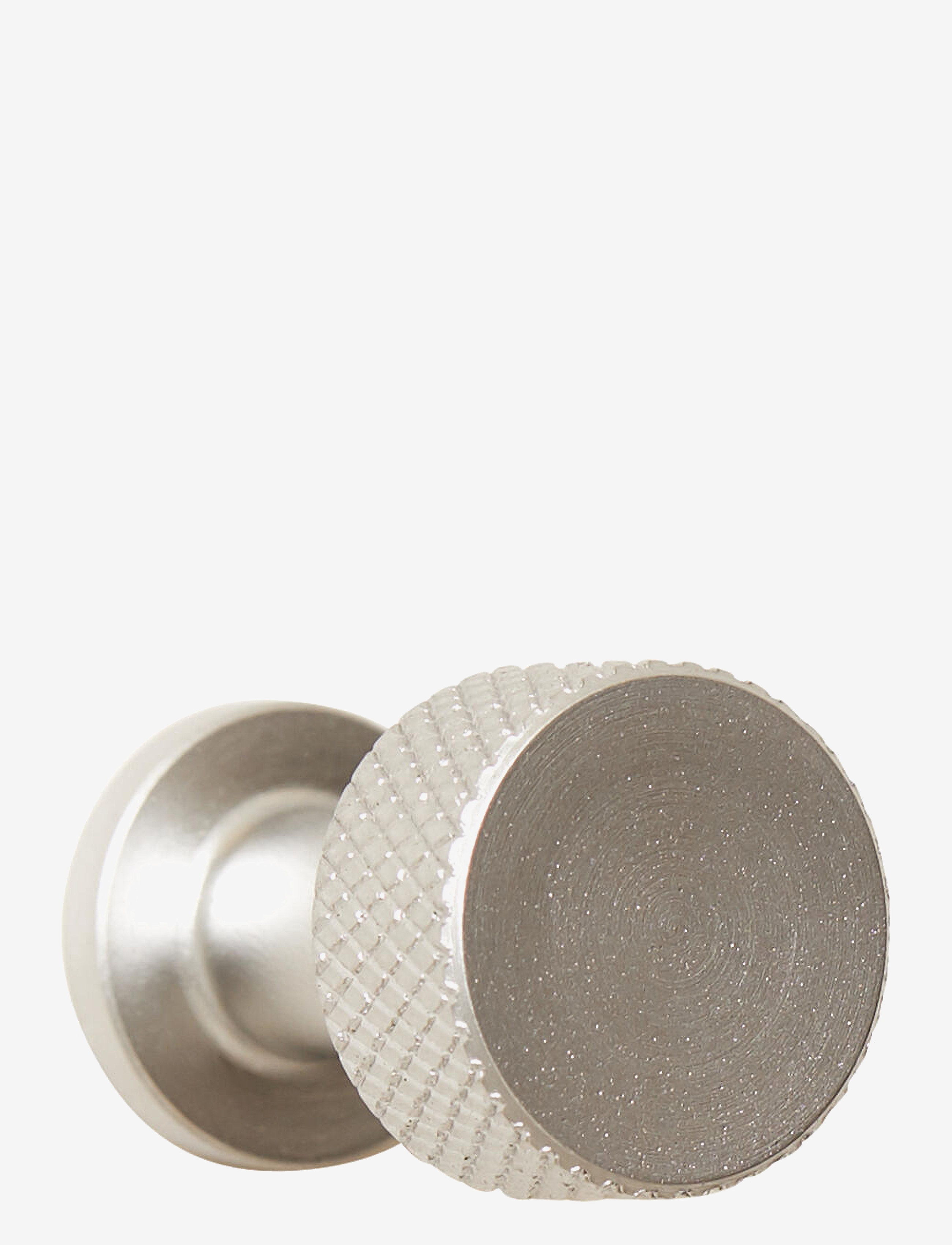 Form & Refine Angle Krog - Knager & Knopper - STEEL / silver