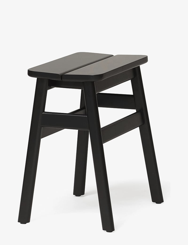 Form & Refine - Angle Standard Stool 45, Black - hocker & bänke - black - 2