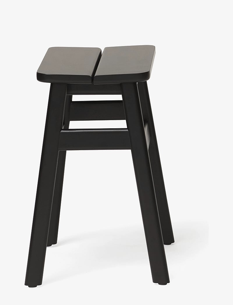 Form & Refine - Angle Standard Stool 45, Black - hocker & bänke - black - 3