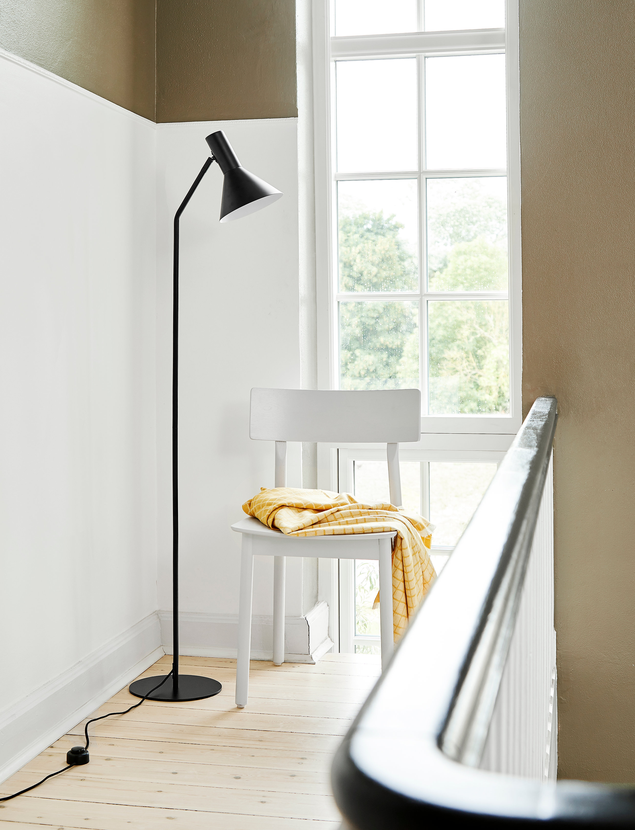 Frandsen Lighting Lyss Floor, H:150 cm, Lamps, Schwarz - Floor Homeware