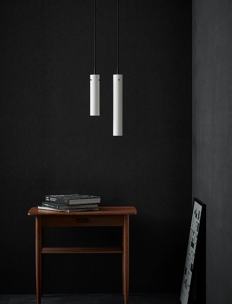 Frandsen Lighting - FM 2014 Pendant - pendellampen - ral 9003 white matt fine structure/black top - 1