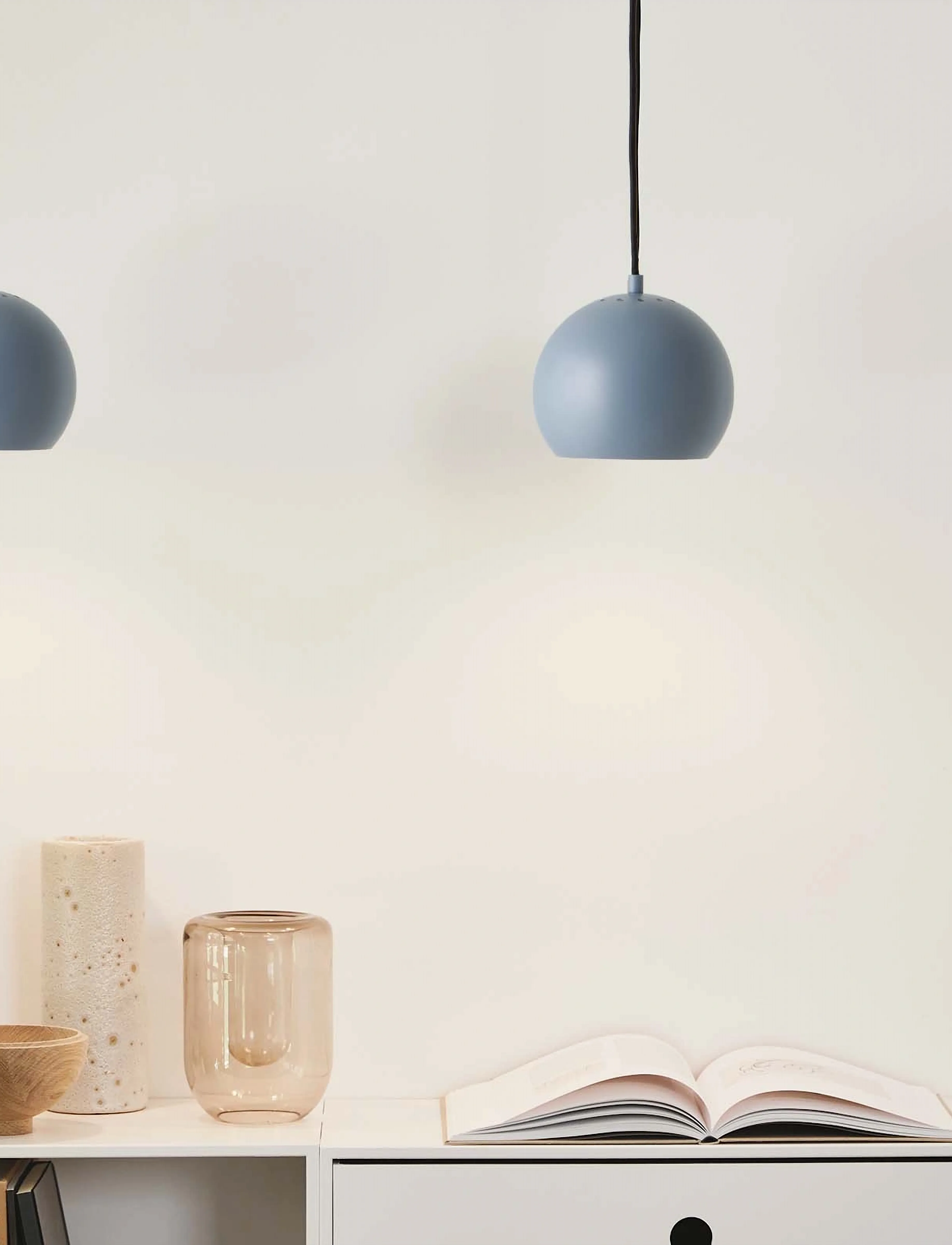 Frandsen Lighting Ball Pendant, Ø 18 cm, Ceiling Lamps, Blau - Pendant Homeware