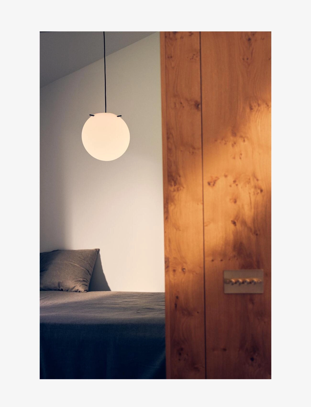Frandsen Lighting Koi Pendant Ø19 Eu, Ø 19 cm, Ceiling Lamps, Weiß - Homeware