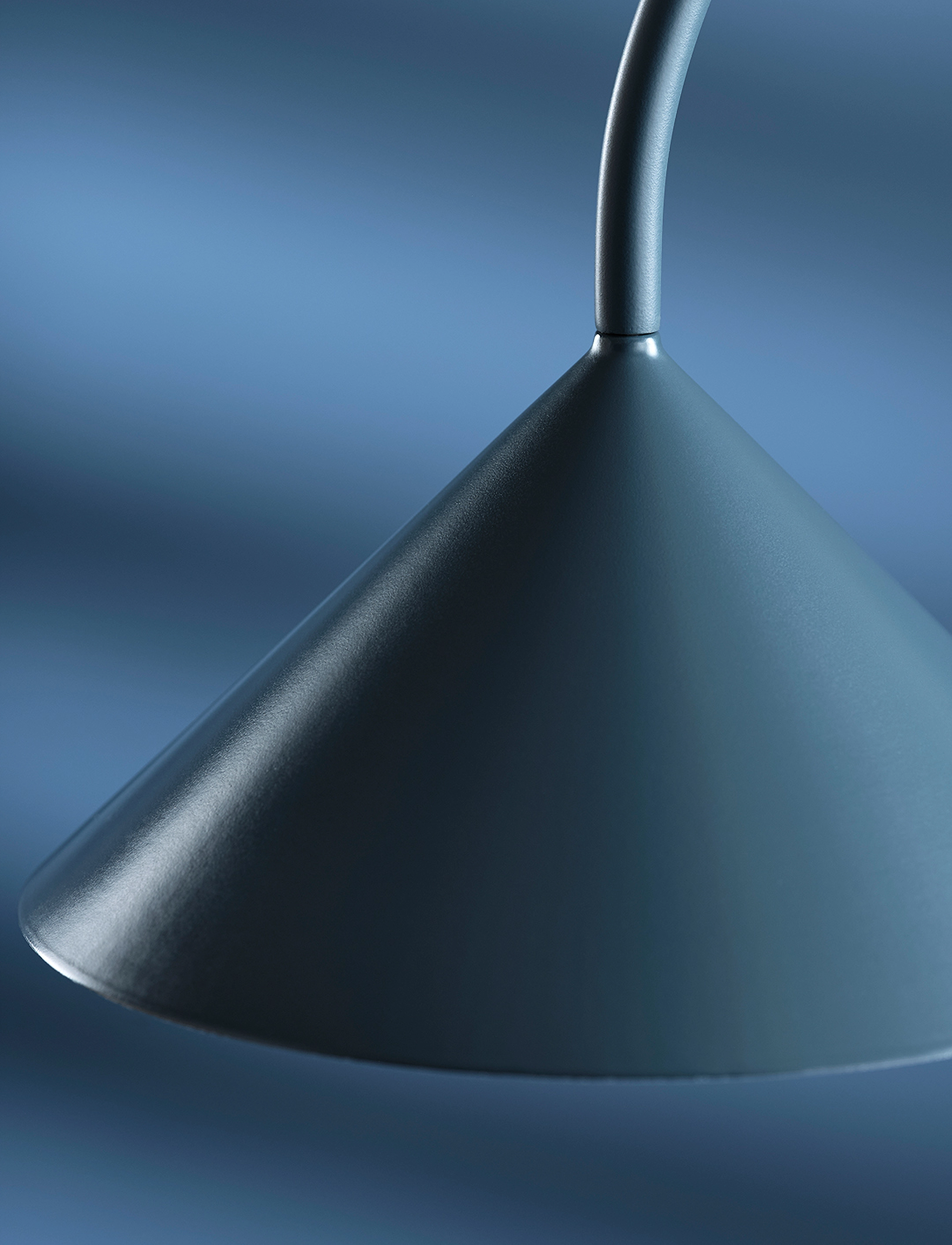Frandsen Lighting - Grasp Portable - mobile lampen - matt petroleum - 3