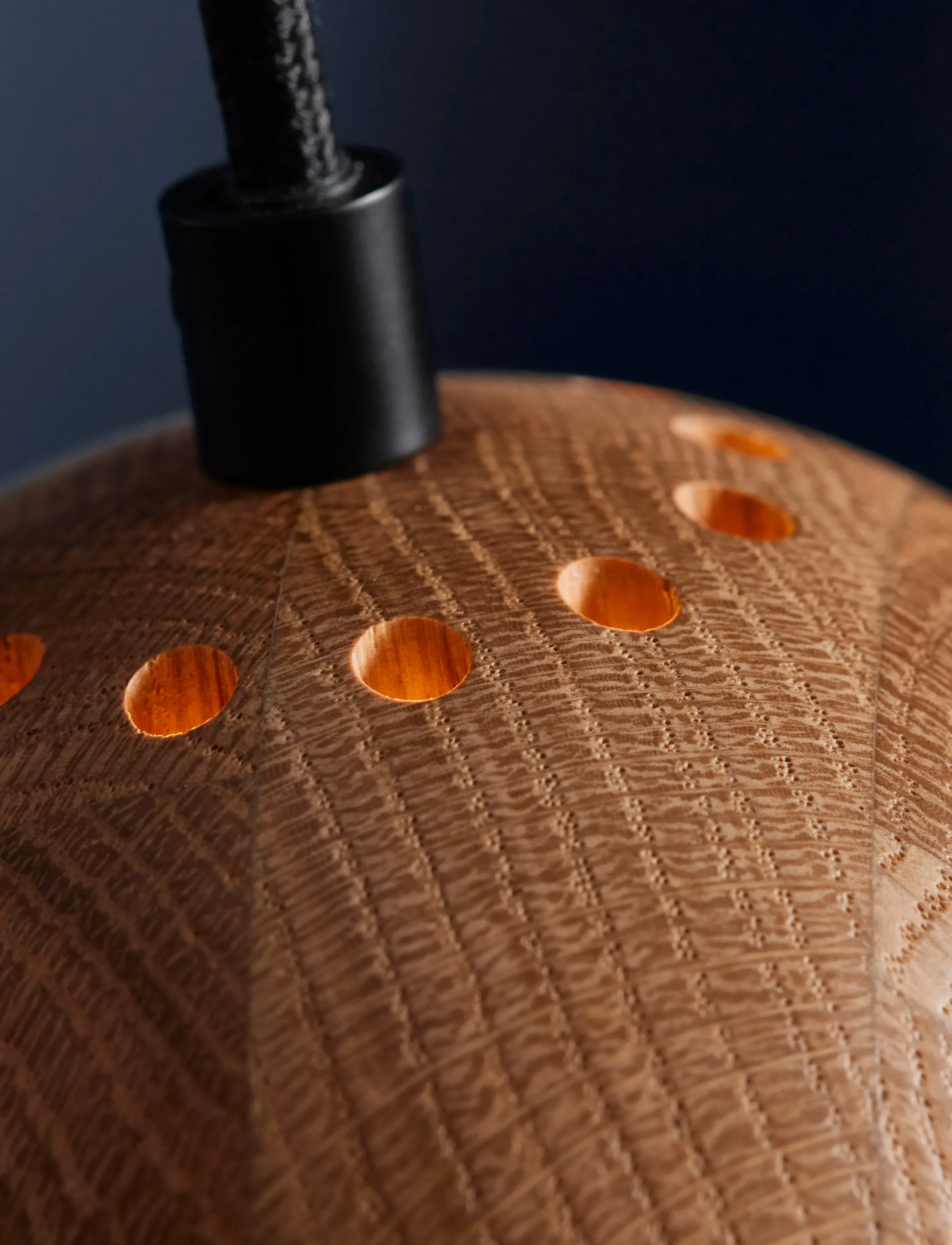 Frandsen Lighting - Ball Pendant Ø12 EU - pendellampor - oak - 3