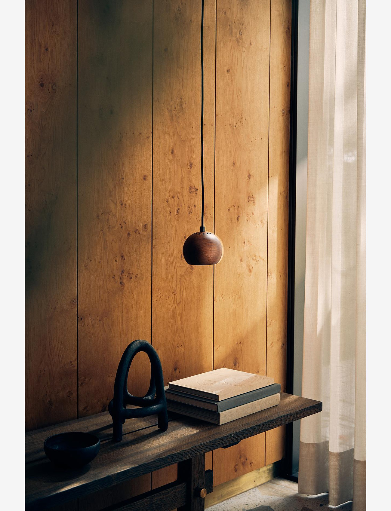 Frandsen Lighting - Ball Pendant Ø12 EU - pendellampor - walnut - 0