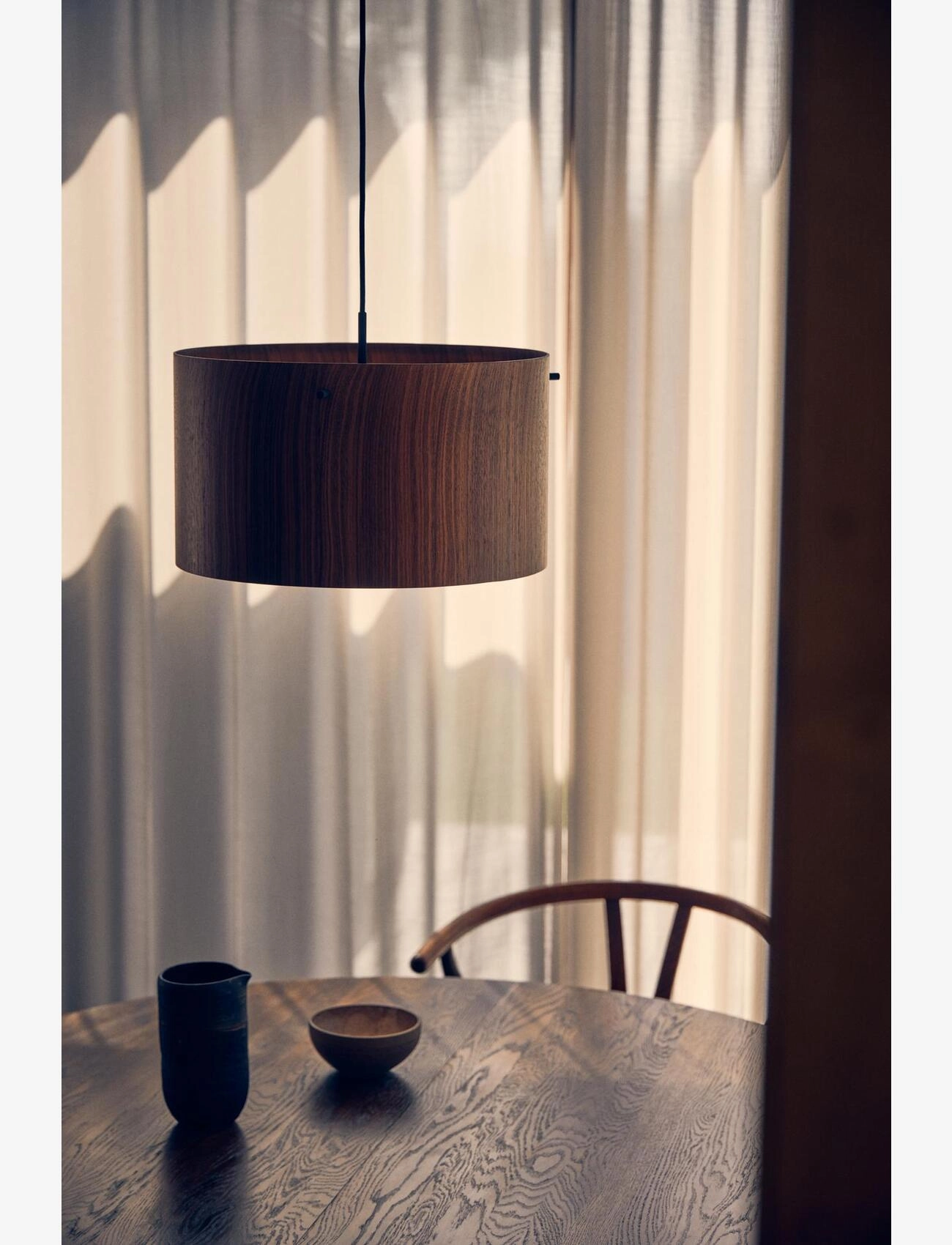 Frandsen Lighting - FM 1954 Pendant Ø41 EU - hanglampen - walnut - 1