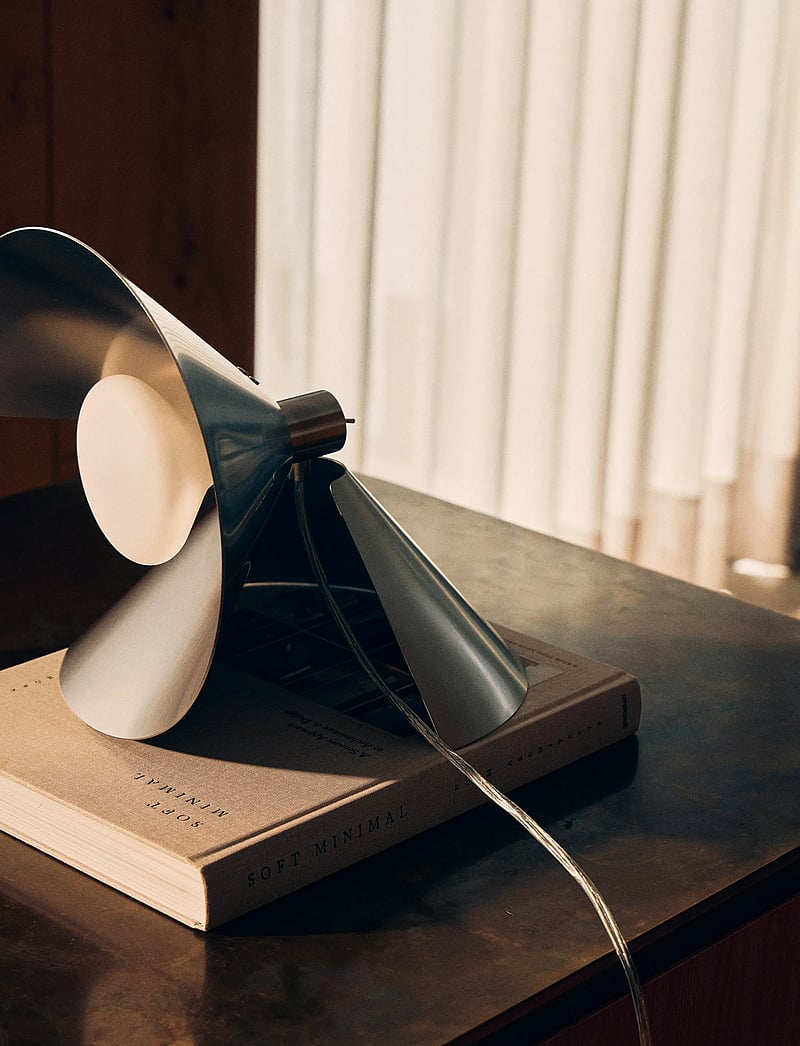 Frandsen Lighting - Peel table - osta hinna alusel - brushed stainless steel - 4