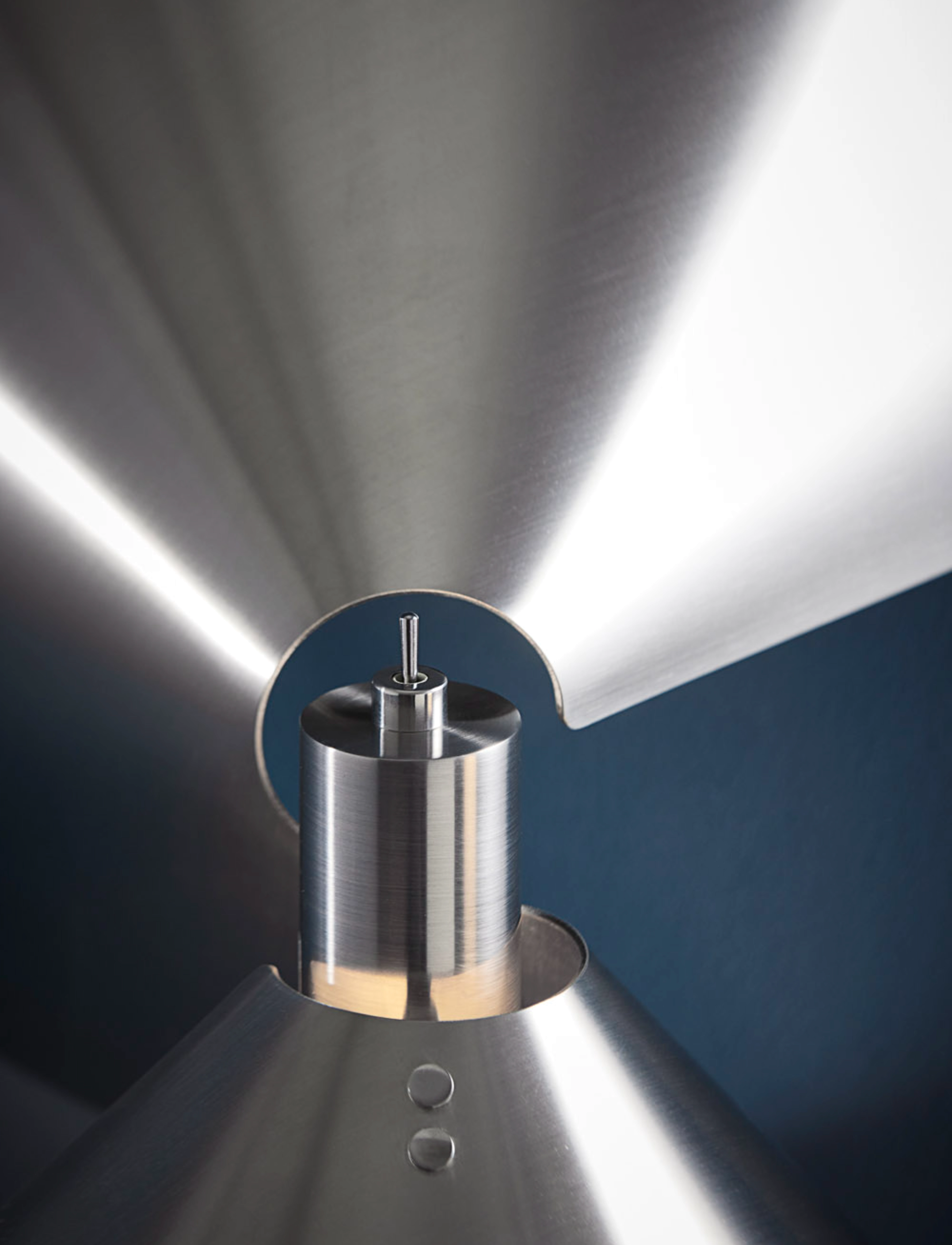 Frandsen Lighting - Peel wall - wall lamps - brushed stainless steel - 5
