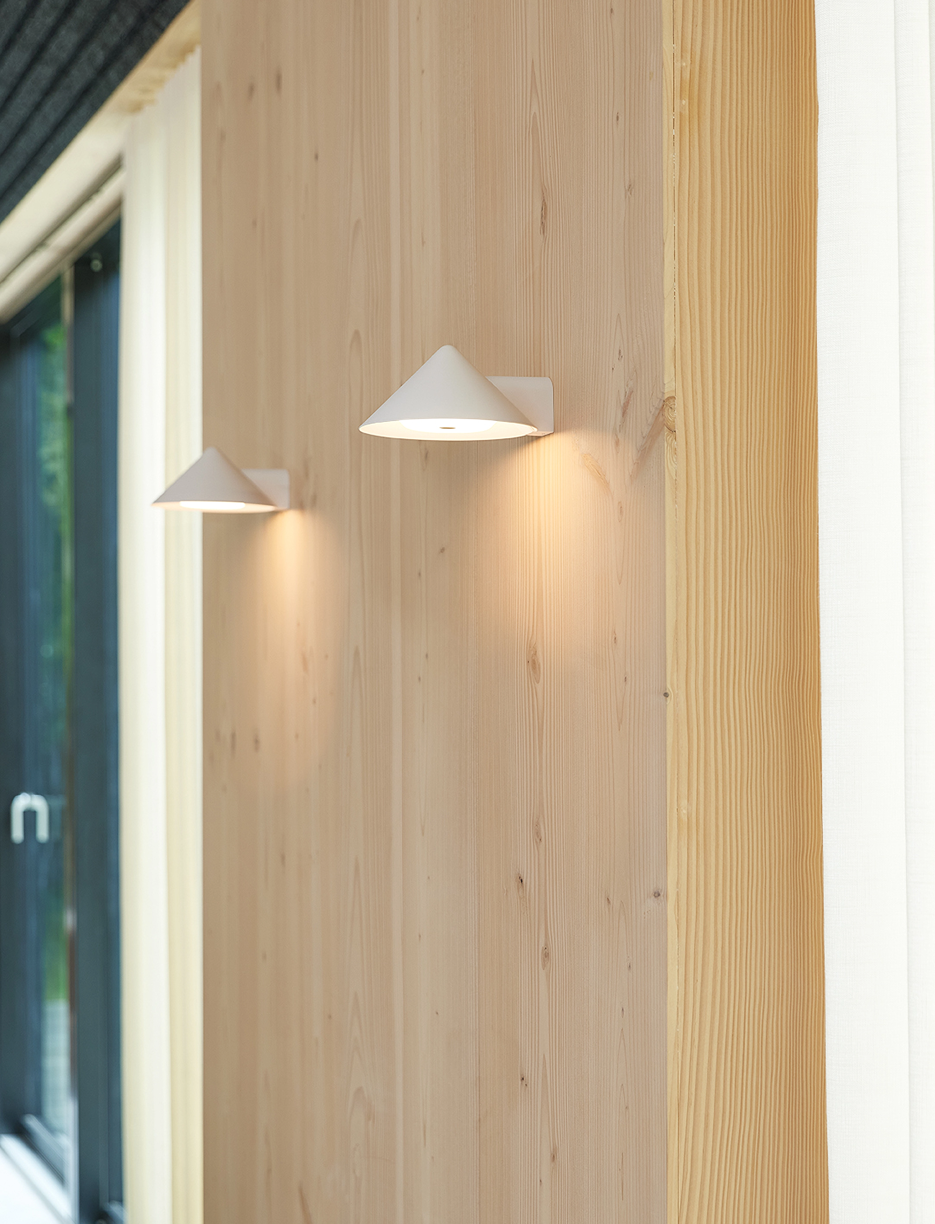 Frandsen Lighting - Grasp wall - sieniniai šviestuvai - matt white - 3