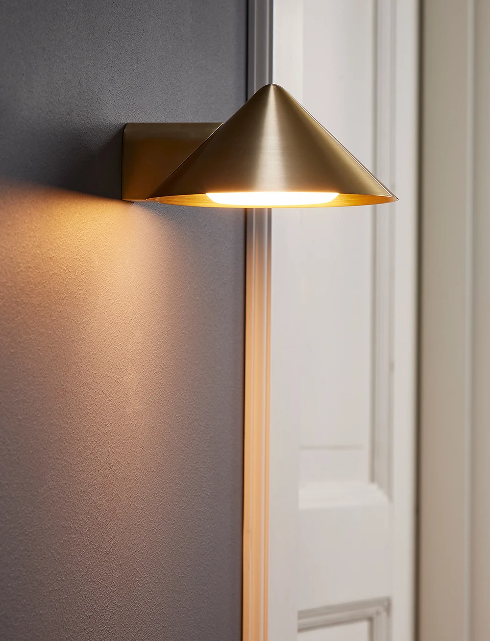 Frandsen Lighting - Grasp wall - wandleuchten - solid brass - 5