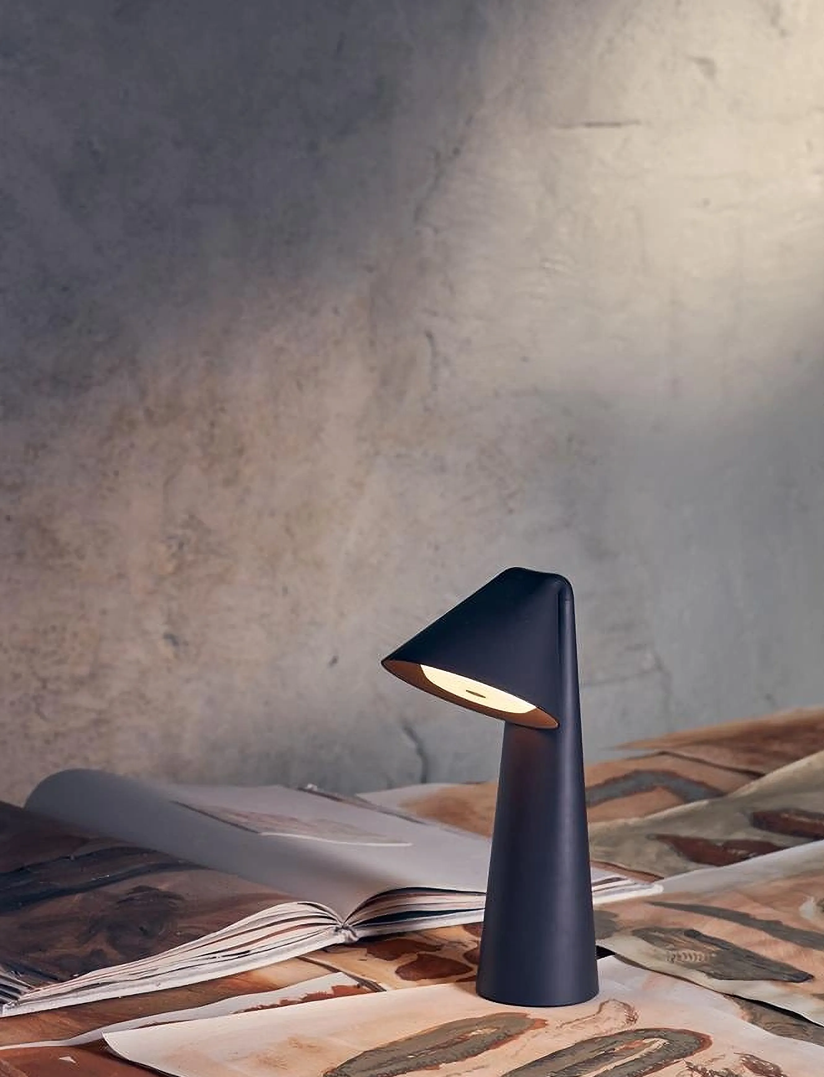 Frandsen Lighting Ami Portable, H32 cm, Brown, Lamper > Bordlamper, Unisex