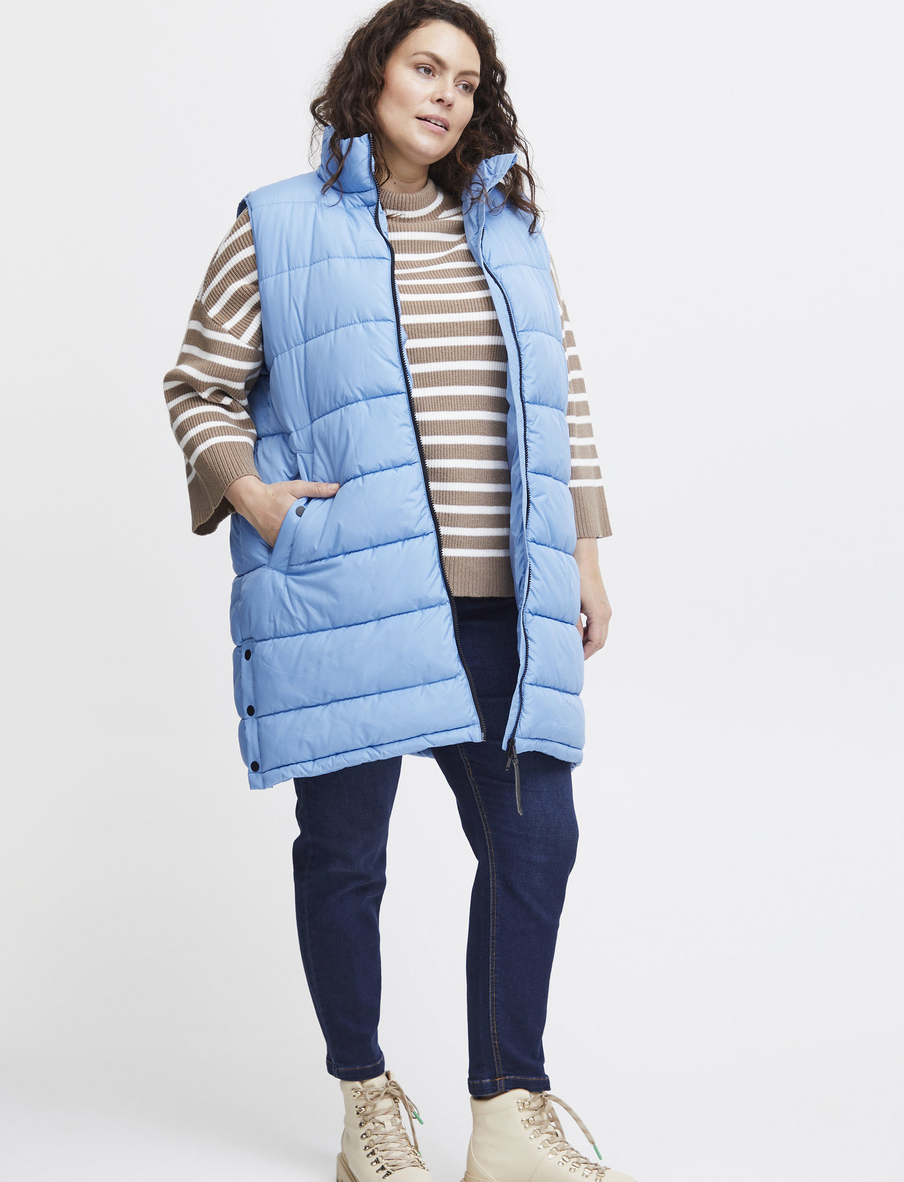 Fransa Curve - FPMABELLE VE 1 - puffer vests - silver lake blue - 1