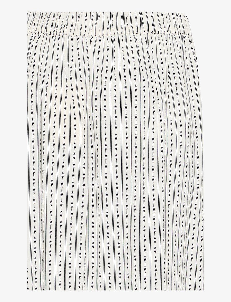 Fransa - FRMERLE SK 1 - kristības - whisper white mix - 3