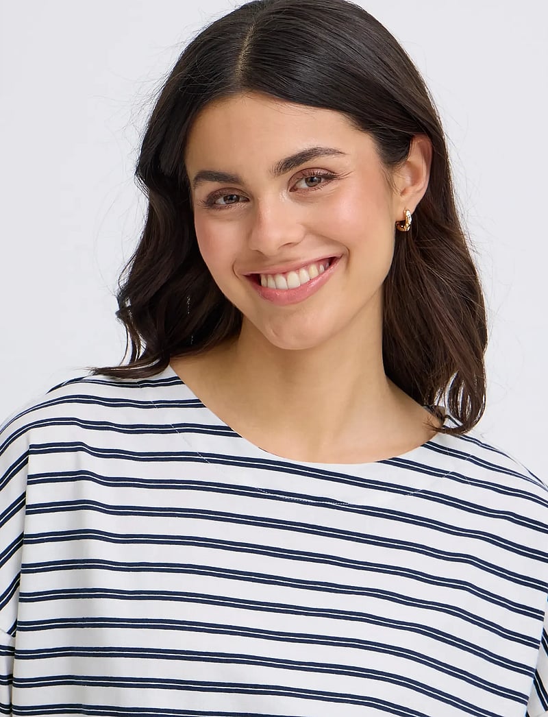 Fransa - FRSIVA TEE 7 - t-shirts - navy twin stripe - 5