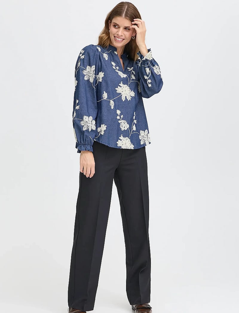 Fransa - FRDARANA BL 1 - blūzes ar garām piedurknēm - mid blue emb. - 0