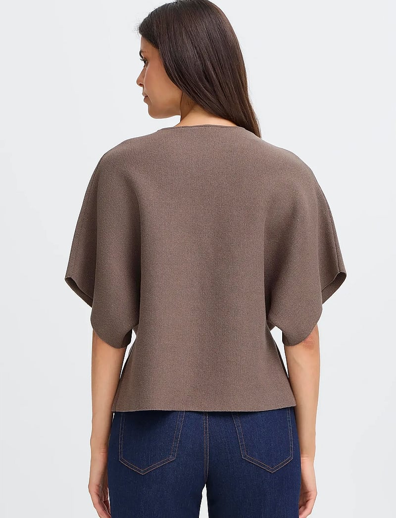 Fransa - FRITA CAR 5 - koftor - falcon - 4