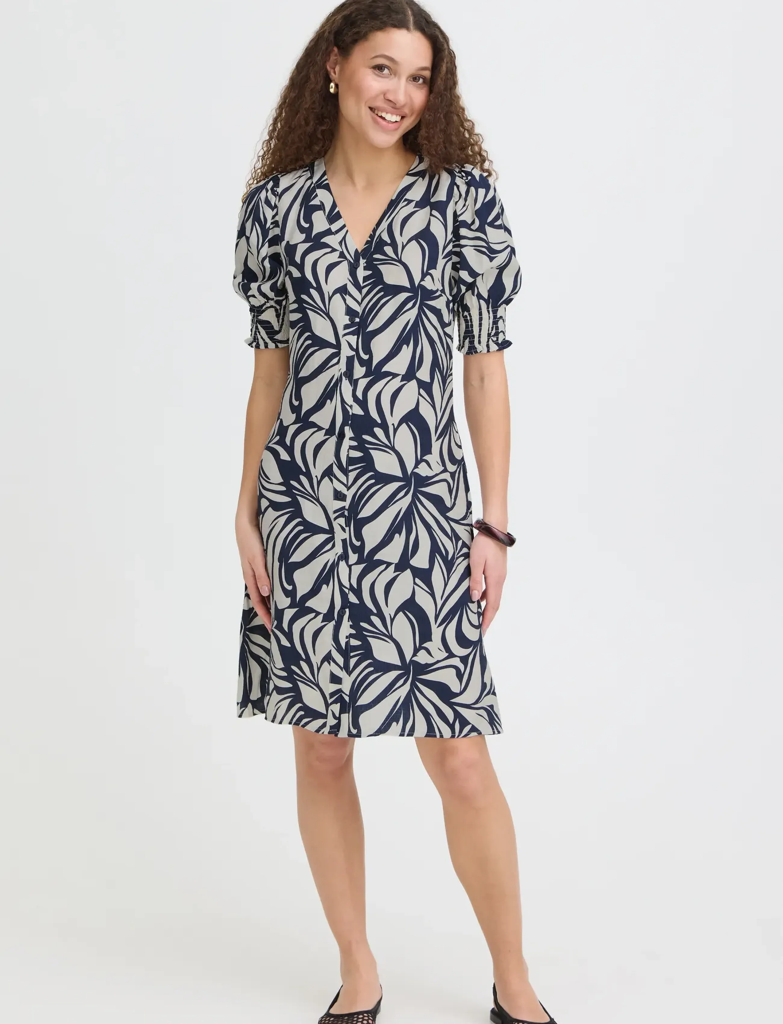 Fransa FRARIANA DR 18 - Robes midi - FLORAL REVERIE NAVY / navy