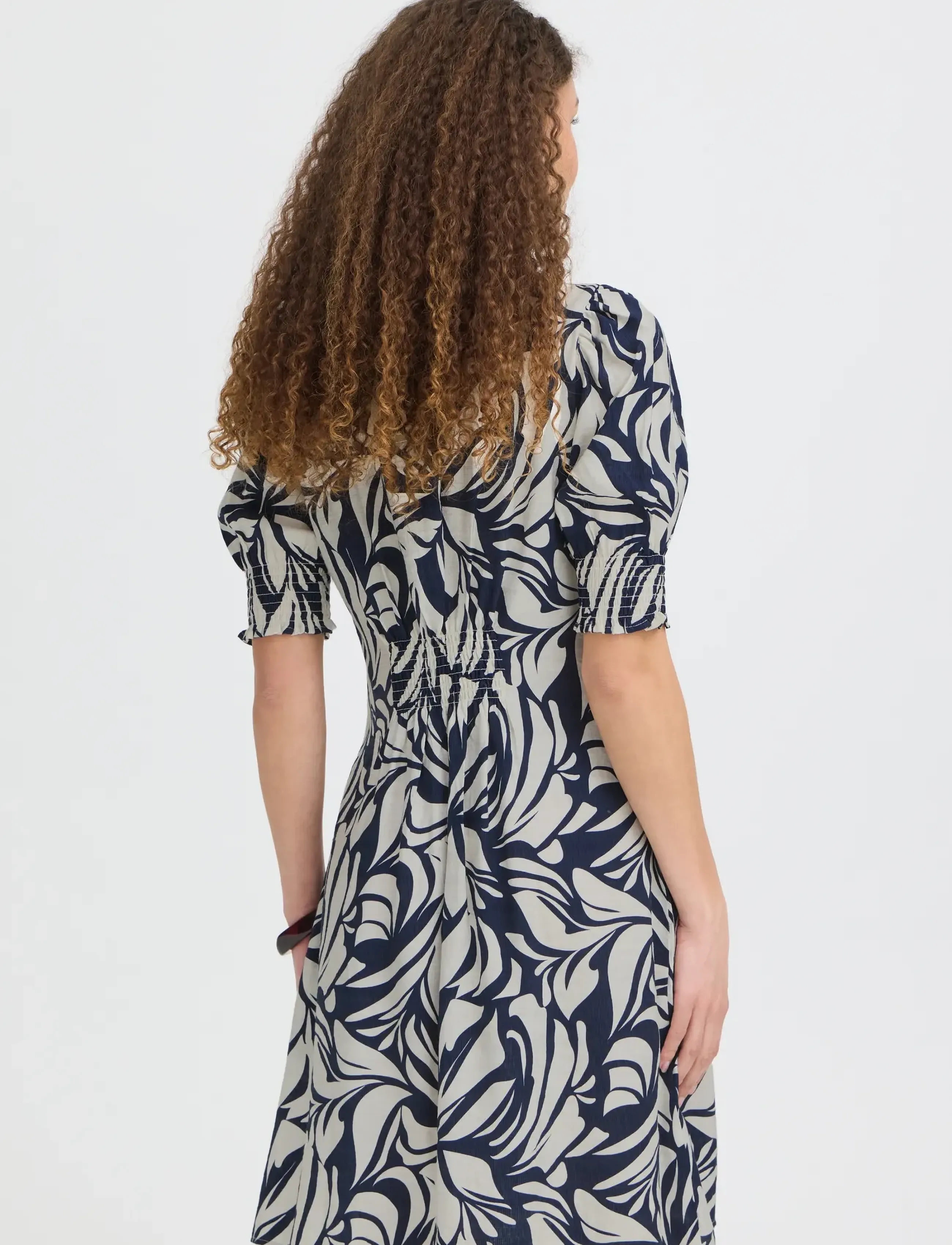 Fransa - FRARIANA DR 18 - midi dresses - floral reverie navy - 4