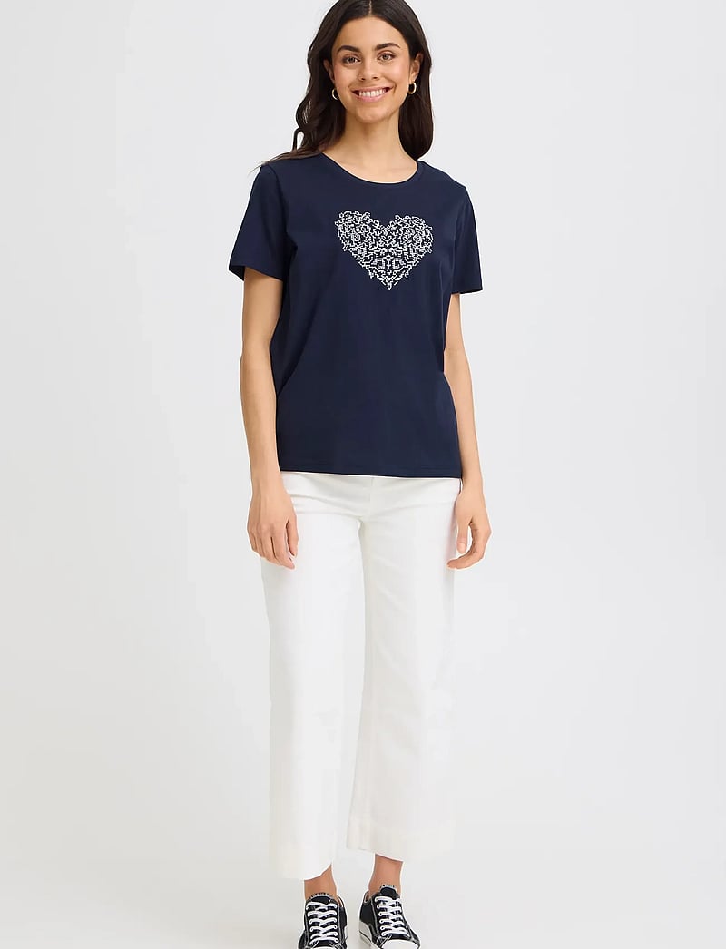 Fransa - FRRIASA TEE 1 - t-shirts - navy w. white emb. - 0