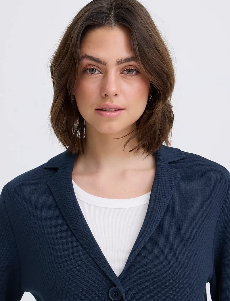 Fransa - FRITA CAR 10 - cardigans - navy blazer - 5