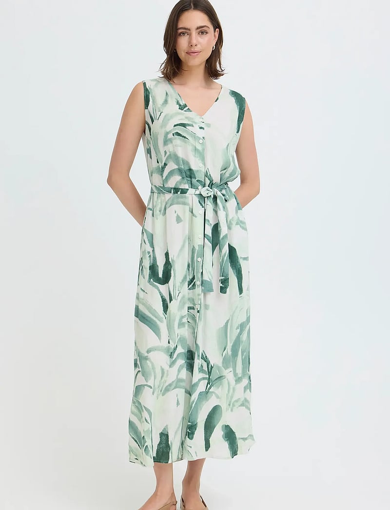 Fransa - FREASY DR 1 - sommerkleider - green palm leaf - 0
