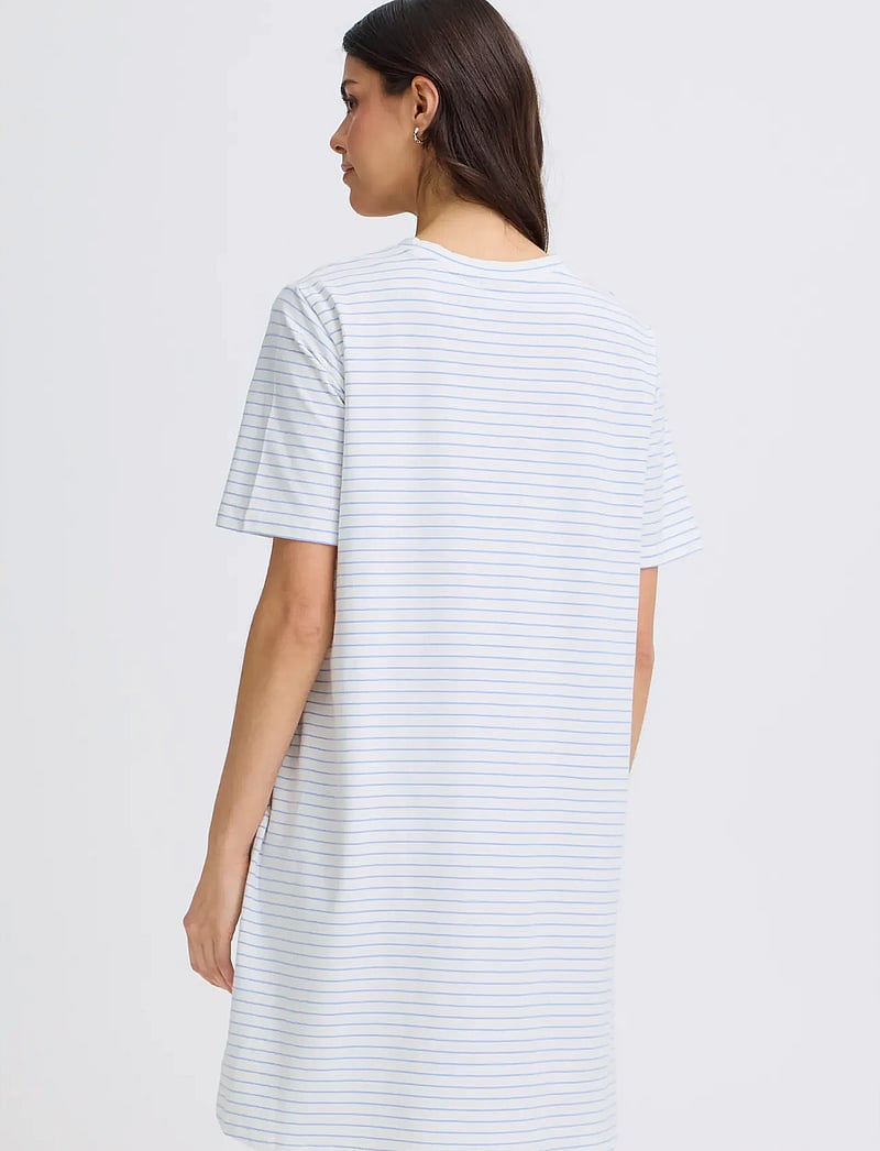 Fransa - FRFEBA DR 1 - t-shirt dresses - white w. hydrangea stripe - 4