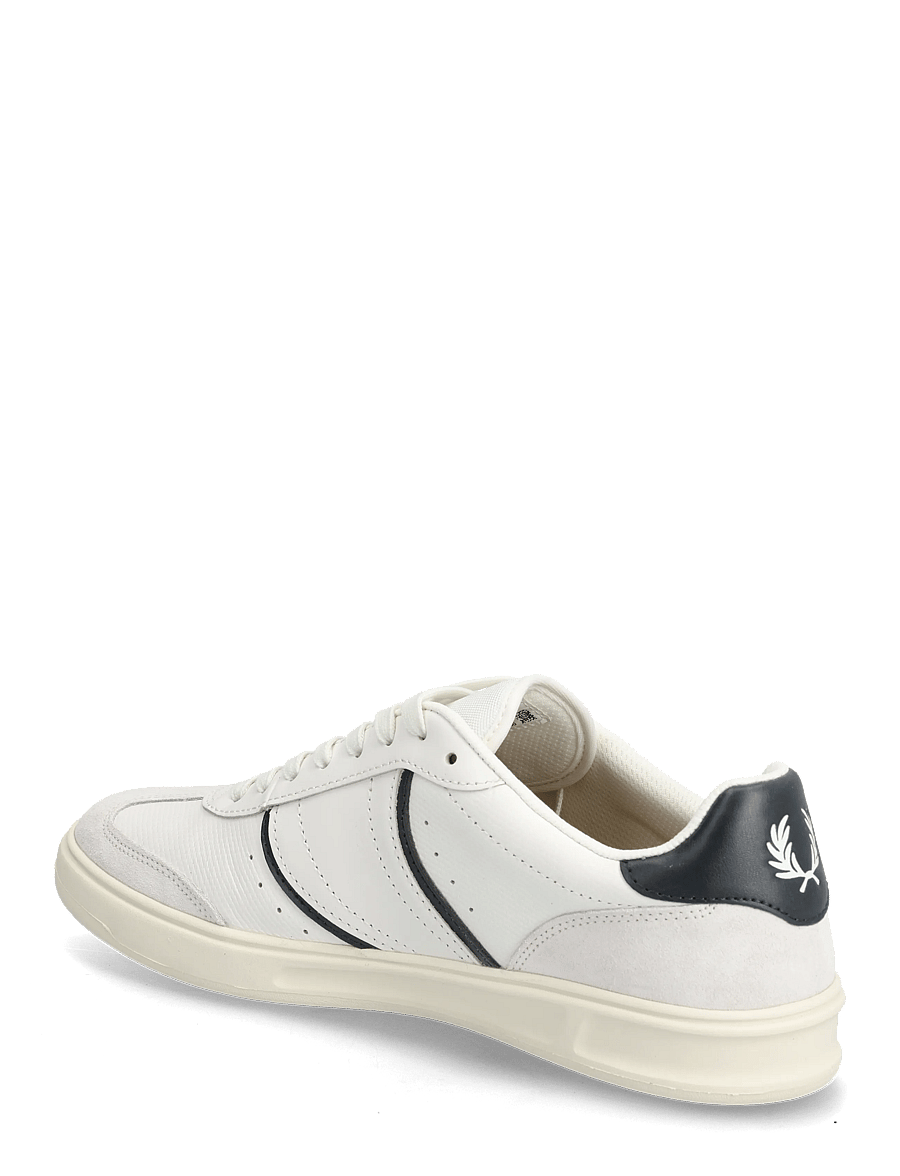 Fred Perry - B4 EMBOSSED LTHR / SUEDE - madala säärega tossud - snow white - 2