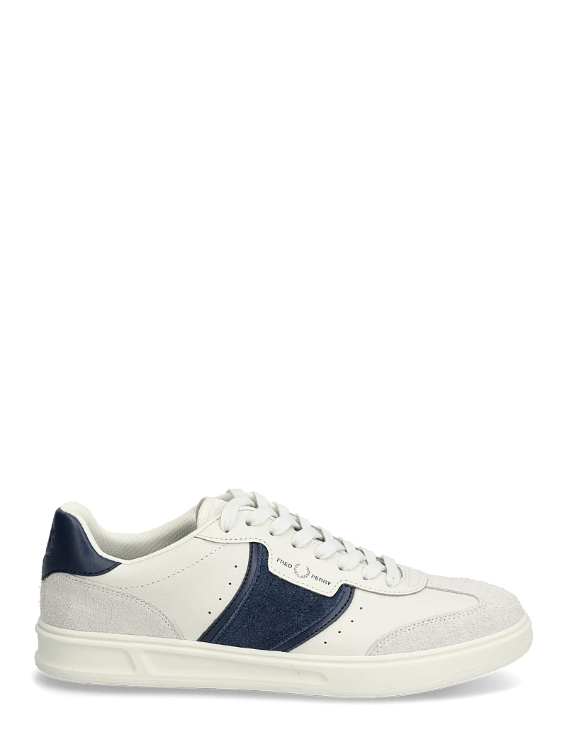 Fred Perry - B4 TEXTURED LTHR / SUEDE - niedriger schnitt - porcelain - 1